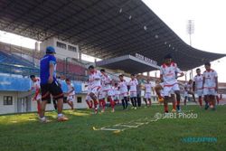 LAGA UJI COBA : Persis Solo Vs Persatu Tuban Terbuka untuk Penonton