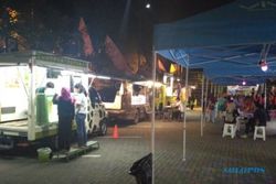KULINER SOLO : Solo Food Truck Community Inspirator Terminal Food Truck Lojiwetan