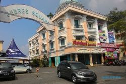 PERPARKIRAN SOLO : Pengelola Kantong Parkir Jl. Kol Sutarto Solo Prioritaskan Konsumen
