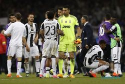 FINAL LIGA CHAMPIONS : Juve Kalah, Alves: Pertahanan Kami Tak Seperti Biasanya