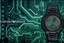 Emporio Armani Perkenalkan Smartwatch Connected