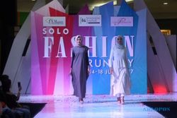 FASHION SHOW SOLO : Batik dan Casual Line di Panggung Modest Wear