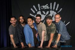 Kenang Chester Bennington, Mike Shinoda Unggah Foto Pertama Linkin Park