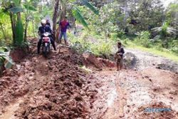 INFRASTRUKTUR KENDAL : Tak Kunjung Dapat Perhatian, Jalanan di Kendal Ini Seperti Sawah