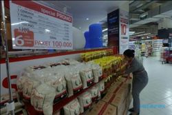 INFO BELANJA : Lottemart Tawarkan Paket Sembako Lebih Hemat Rp23.900, Mau?