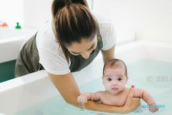 TIPS ASUH ANAK : Ini Manfaat Spa Bayi