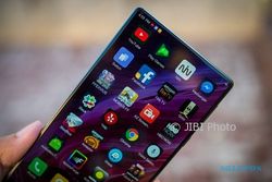 SMARTPHONE TERBARU : Saingi Samsung Galaxy S8, Xiaomi Siapkan Mi Mix 2