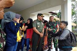KEGIATAN TNI : Danpusterad Puji Program Bedah Rumah di Semarang