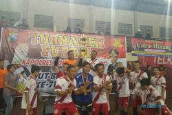 Tim Futsal Polres Blitar Boyong Piala Kapolres Ponorogo Cup 2017