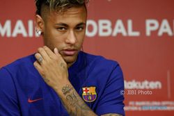 Diterpa Isu Pindah, Neymar Justru Bertengkar dengan Pemain Baru Barca