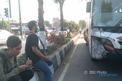KECELAKAAN KLATEN : Bus Mira Tertabrak, Penumpang Dialihkan