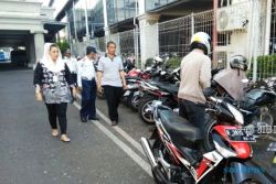 PARKIR SEMARANG : Parkir Balai Kota Semrawut, Wawali Sidak