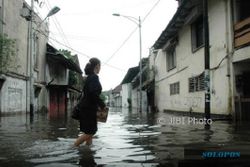 Hujan Deras, Sejumlah Wilayah di Semarang Tergenang Banjir