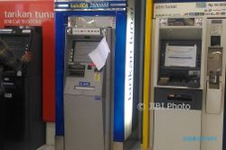Selain BCA, 2.000 ATM Mandiri Kena Gangguan Satelit Telkom 1
