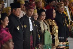 Jokowi Kirim Dokter Kepresidenan untuk Habibie