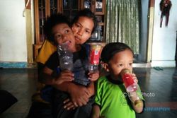 KISAH TRAGIS : Lumpuh dan Buta, Anak Eks TKW Ponorogo Butuh Bantuan