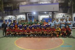 TURNAMEN FUTSAL : SMA Batik 2 Solo Perkasa, Solopos Juara III