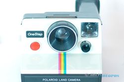 TAHUKAH ANDA? : Begini Sejarah Kamera Polaroid