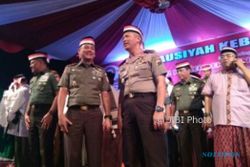 TAUSIYAH KEBANGSAAN : Di Tugu Muda, Panglima TNI Ajak Masyarakat Teladani Para Ulama