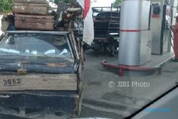 KISAH UNIK : Tampil Berantakan, Mobil di Salatiga Ini Malah Sita Perhatian