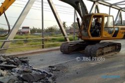 LALU LINTAS DEMAK : Jembatan Wonokerto Diperbaiki, Pengguna Jalan Diminta Sabar