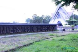 KAMPUS DI SEMARANG : Universitas Diponegoro Tambah 3 Guru Besar