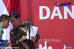 Dibisiki Paspampres, Begini Reaksi Kocak Jokowi