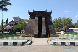 ASAL USUL : Tugu Pusaka Selogiri Tempat Menyimpan Keris dan Tombak Pangeran Samber Nyawa