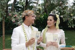 Gaun Pengantin Raisa Populerkan Busana Pernikahan Sunda di Jogja
