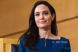 Ditanya Soal Perceraian, Angelina Jolie Dongkol