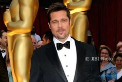 Move On, Brad Pitt Naksir Lawan Main Angelina Jolie