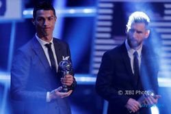 Ronaldo dan Messi Tak Saling Pilih di FIFA Award