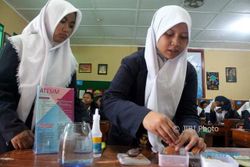 Siswi SMP Sragen Ini Bisa Membuat Telur Asin sampai Matang Hanya dalam 3 Jam