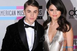 Terciduk! Justin Bieber dan Selena Gomez Kencan Lagi, Balikan?