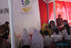 AGENDA PRESIDEN : Singgah ke SMAN 1 Semarang, Jokowi Bagikan KIP ke 1.500 Siswa