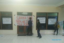 DEMO PONOROGO : Kecewa dengan Kampus Jadi Alasan Mahasiswa Unmer Segel Kantor Rektor