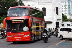 Foto Wisata Semarang Didukung Bus Tingkat