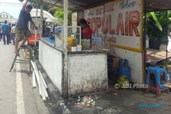 Sudah Bayar Sewa Jutaan, PKL di Jalan Pangurakan Tetap Digusur