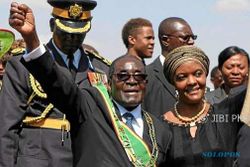 Mundur dari Presiden Zimbabwe, Robert Mugabe Tetap Digaji Seumur Hidup