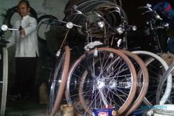 Sepeda Antik di Pasar Jongke Solo Diburu Meski Harga Selangit