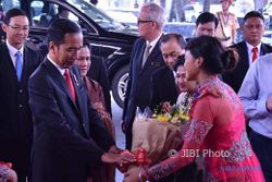 Presiden Jokowi Hadiri KTT APEC di Vietnam