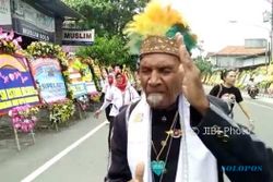 JOKOWI MANTU: Orang Papua, Opa Musa ke Pernikahan Kahiyang dan Bobby Naik Garuda Pancasila