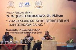 KULIAH UMUM UNS SOLO : Gubernur Jatim Soekarwo Ungkap Kriteria Pemimpin yang Baik