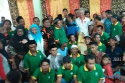 GUBERNUR JATENG : Begini Kisah Ganjar Pranowo Kunjungi Transmigran di Sumatra