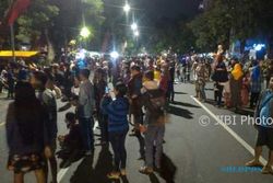 Ribuan Warga Padati CFN Jl. Slamet Riyadi Solo Menantikan Detik-Detik Pergantian Tahun