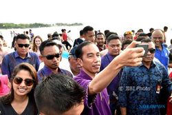 Vlog di Pantai Kuta Bali, Jokowi Diserbu Turis & Bule