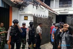 BNNP Jateng Menggerebek Rumah Diduga Pabrik PCC di Gilingan Solo