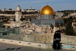 Sore Ini, Opick Berangkat "Jihad" ke Yerusalem
