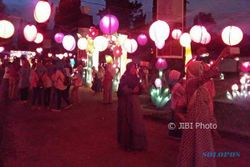 LIBUR AKHIR TAHUN : Lantern Park Festival Disebu Wisatawan