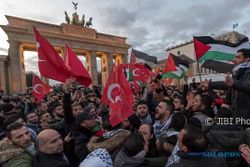 Isu Yerusalem Plus Sentimen Anti-Semit, Ribuan Warga Jerman Ngamuk di Kedubes AS